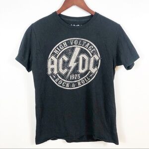 AC/DC Graphic Band Tee Rock n Roll High Voltage Medium 1975 100% Cotton